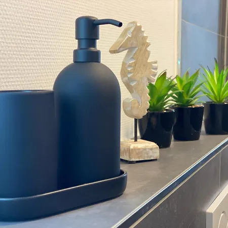 Апартаменты - Wood