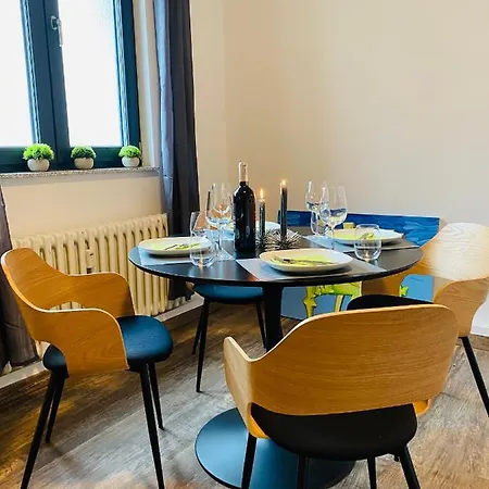 - Wood - 2 Schlafzimmer, Voll Ausgestattete Kueche, Modernes Badezimmer, Schnelles Wlan Lejlighed *